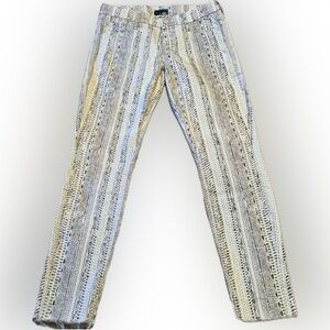 Mother Looker Ankle Fray 27